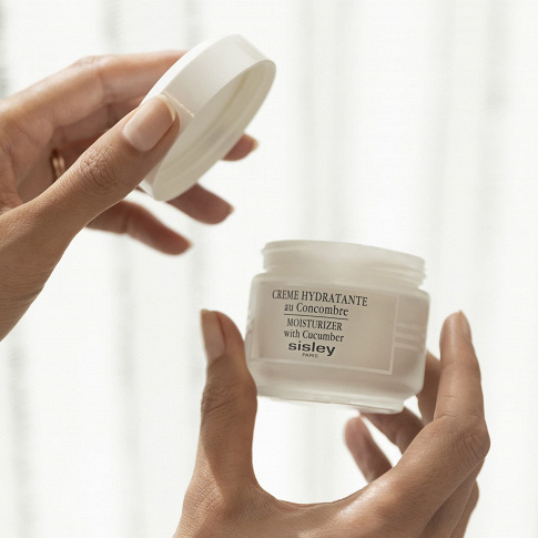 Moisturiser with Cucumber